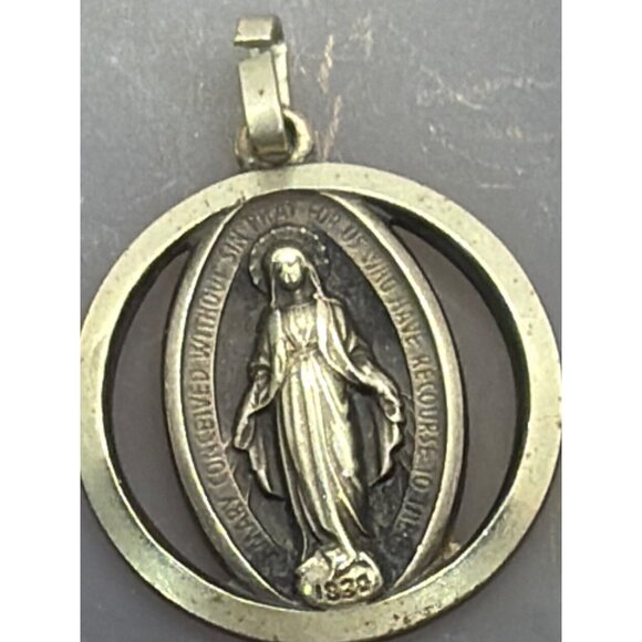 Unbranded Jewelry - VTG Miraculous Medal Pendant Cutout Open Frame Catholic Holy Mother Religious